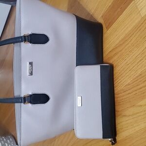 Kate Spade medium tote with matching wallet